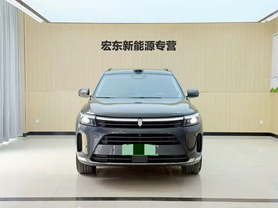 AITO Wenjie AITO M7 Model 1.5T Smart Drive RWD Max 6-Seater 2024