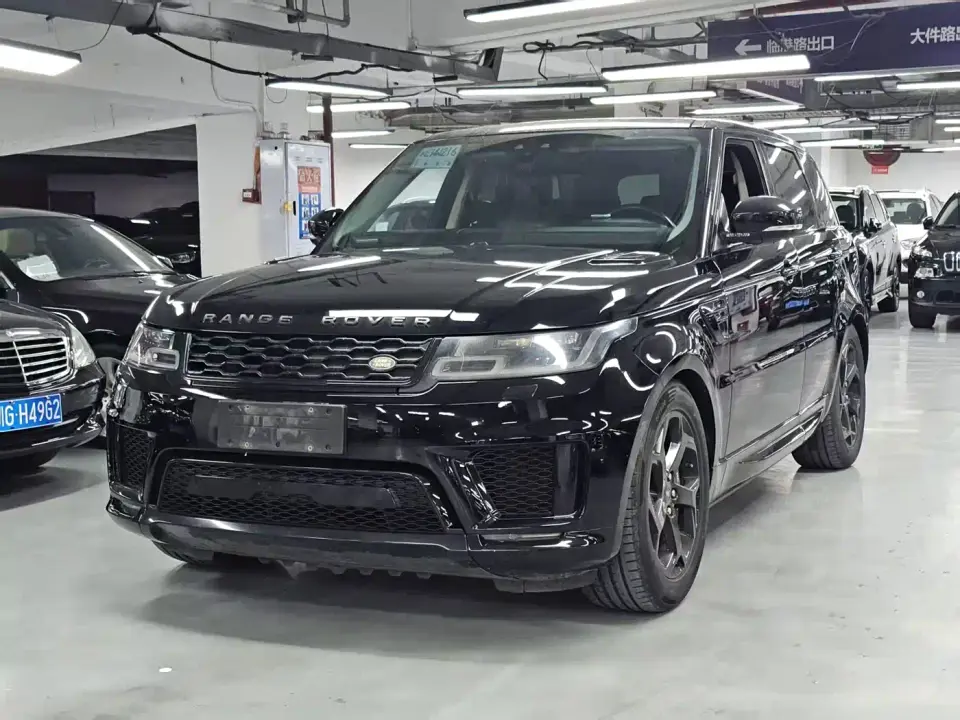 Land Rover Range Rover Sport PHEV Model P400e 2019