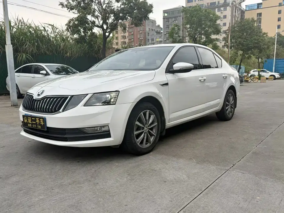 Skoda Octavia TSI230 DSG Smart Comfort Edition China V 2021