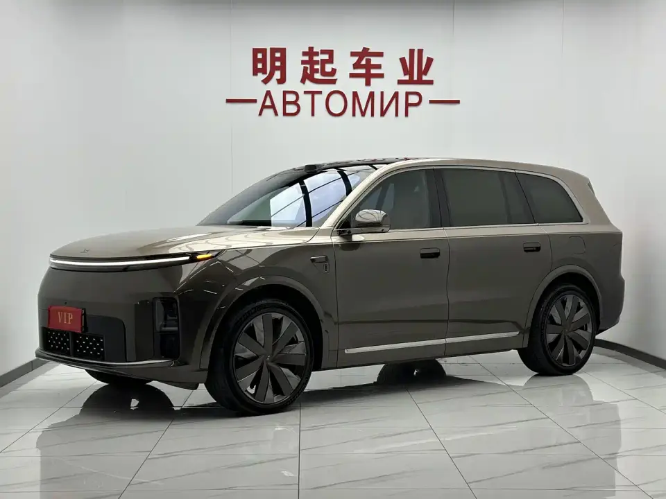 Li Auto Li Xiang L9 Base Model 2026