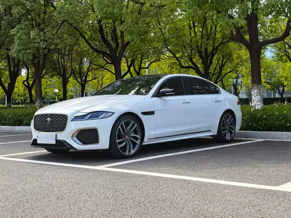 Jaguar XFL 2.0T P300 AWD Flagship Sport Gilded Edition 2024