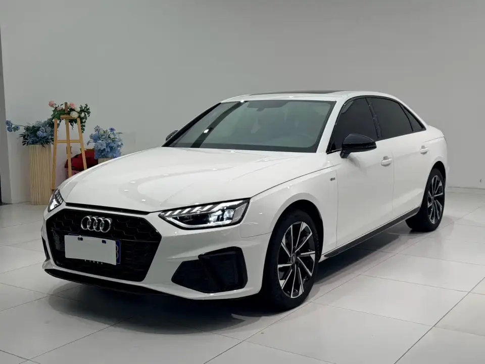 Audi A4L 40 TFSI Luxury Sport 2023
