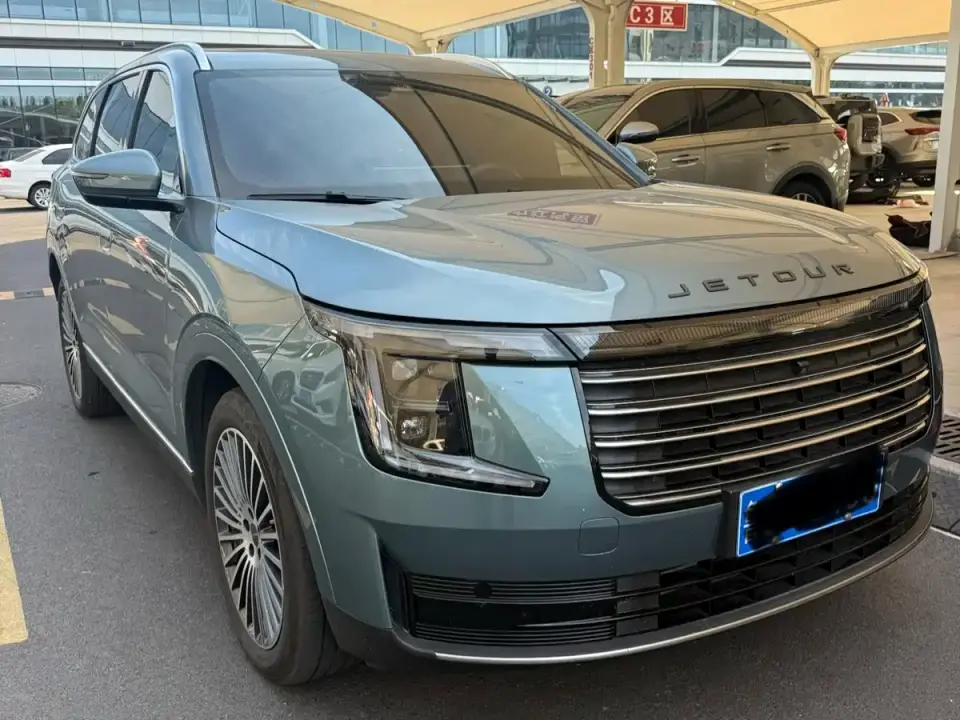 Jetour X70L 2.0T Automatic Flagship 7-Seater 2025