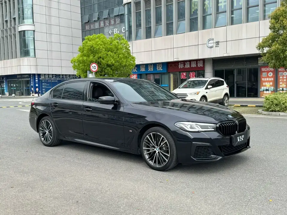 BMW 5 Series 530Li Leading M Sport Package 2023