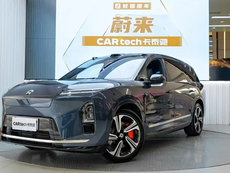 NIO ES8 Base Model 7-Seater 2025