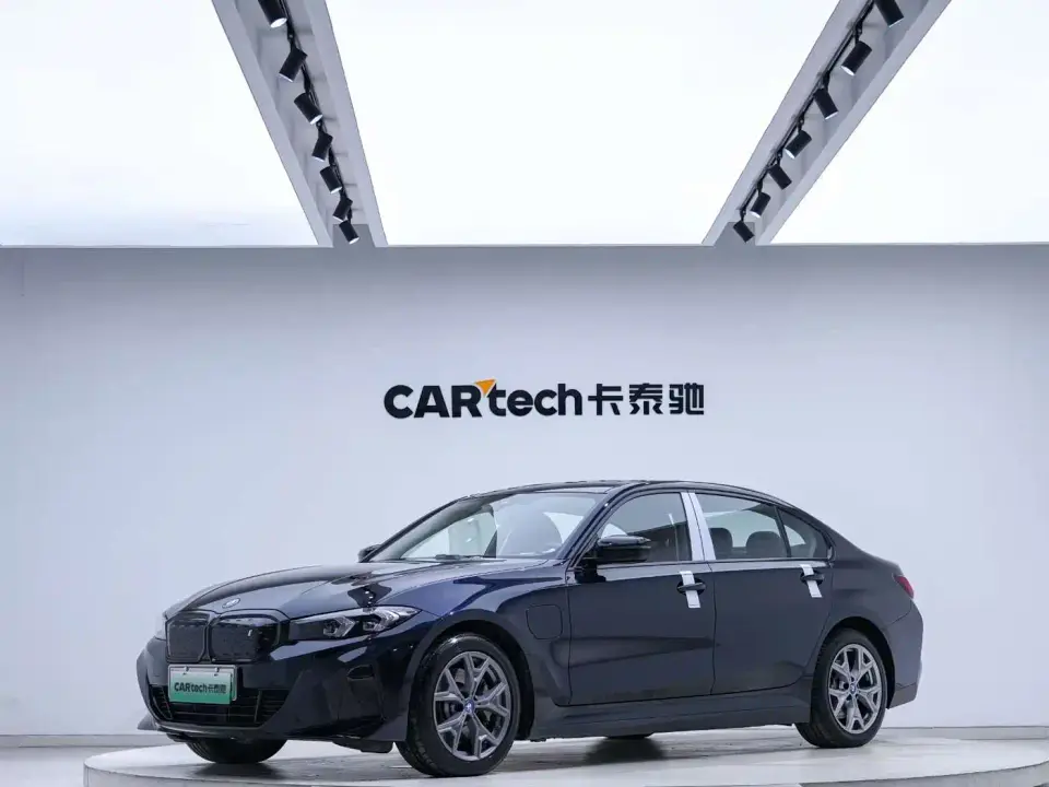 BMW i3 eDrive 35 L 2023