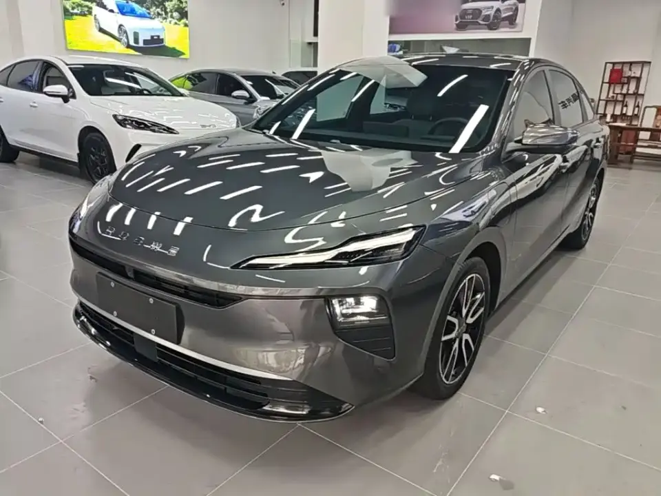 Roewe D6 450km Premium Edition 2025