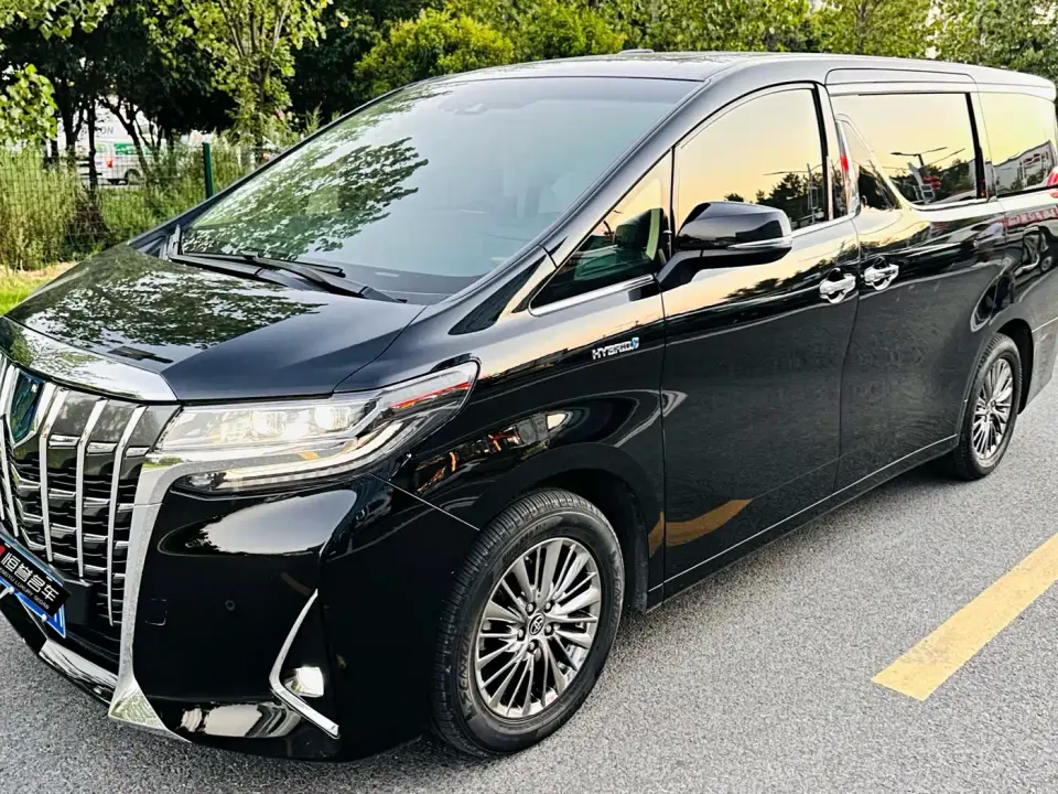 Toyota Alphard Hybrid 2.5L Premium 2022