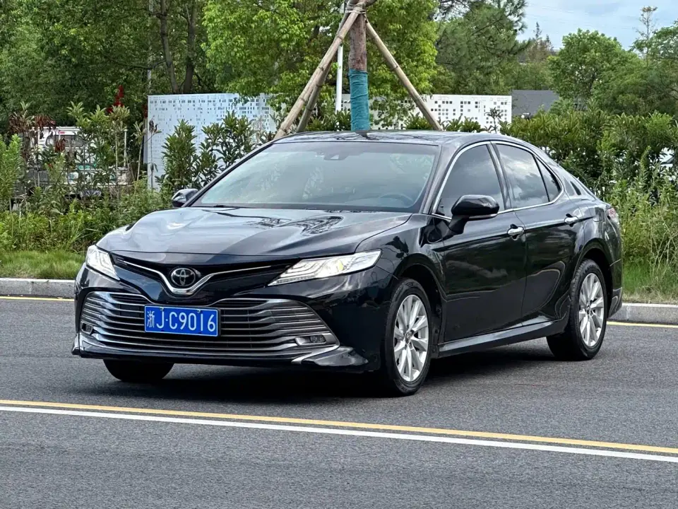 Toyota Camry 2.0G Luxury Edition 2021