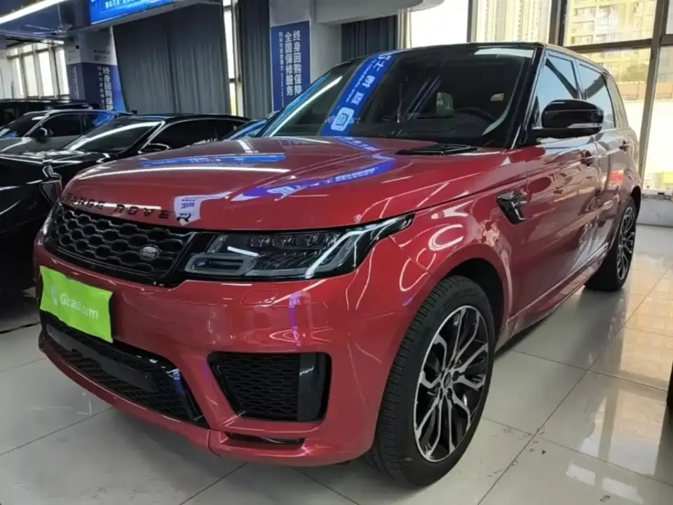Land Rover Range Rover Sport 3.0 L6 Gloss Black Edition 2021
