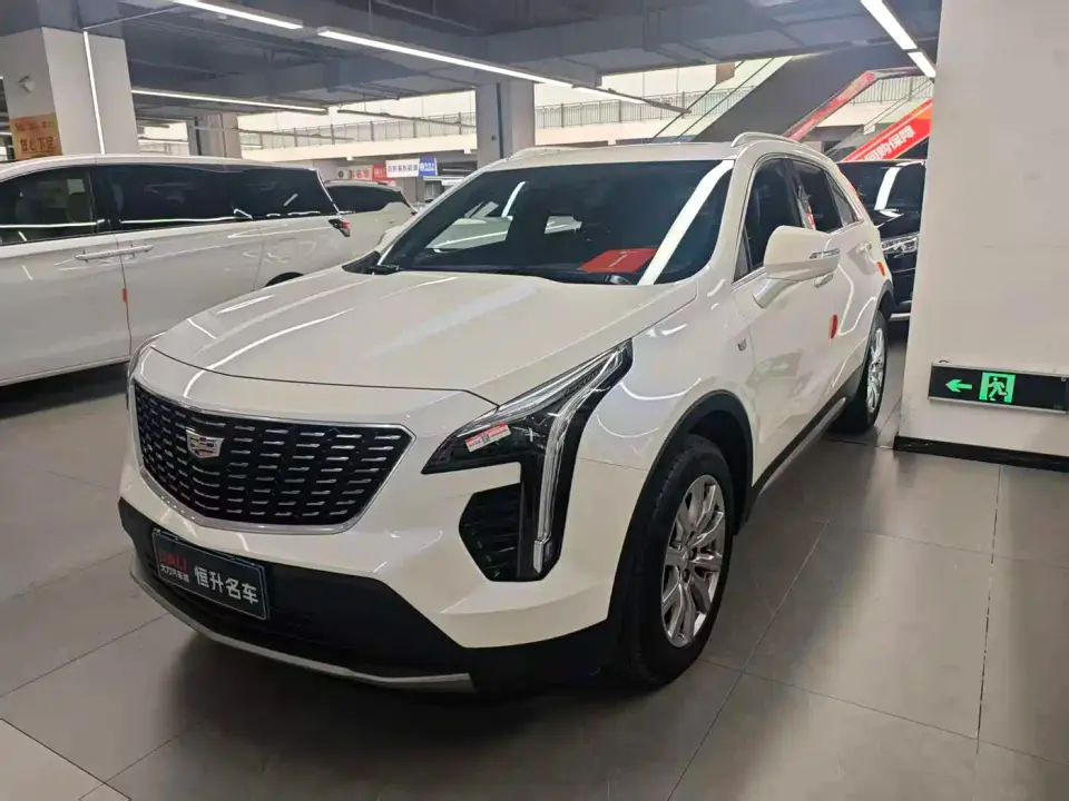 Cadillac XT4 28T FWD Luxury 2022