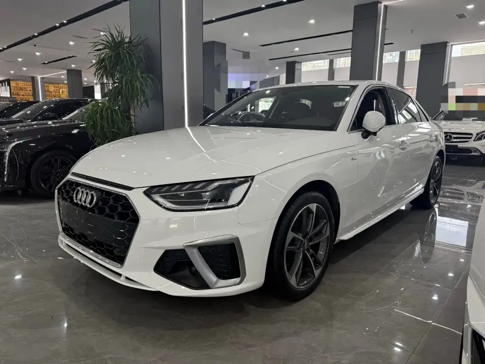 Audi A4L 40 TFSI Fashion Dynamic Edition 2021