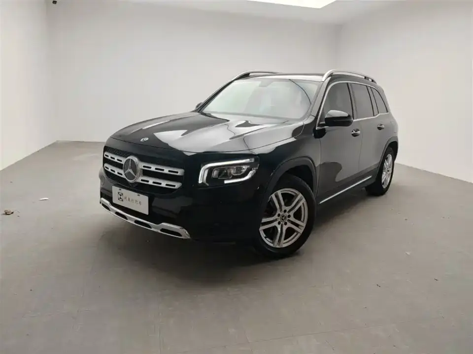 Mercedes-Benz GLB-Class Model GLB 200 Dynamic Edition 2022