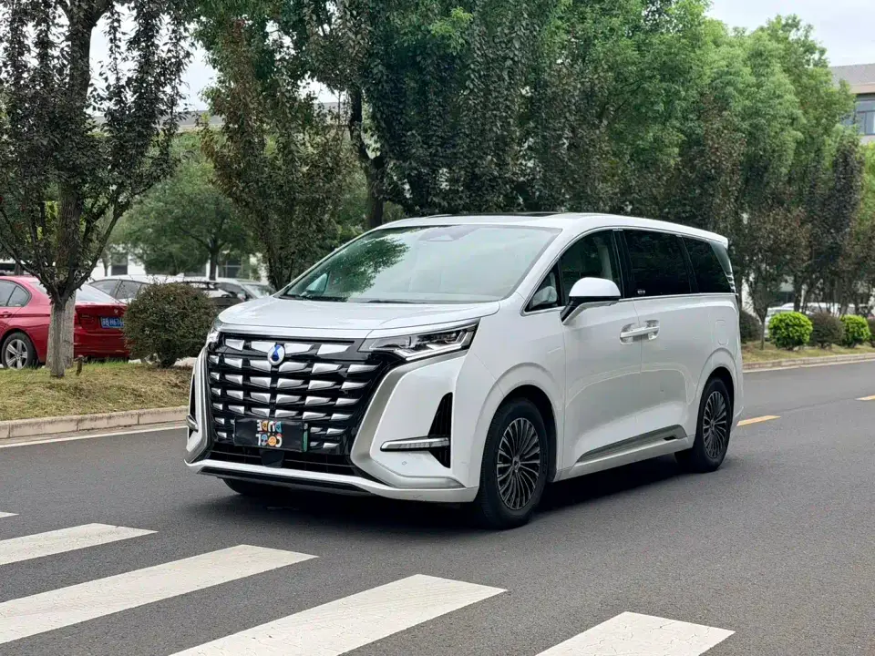 Denza D9 DM-i 970 All-Wheel Drive Honor Edition 2023