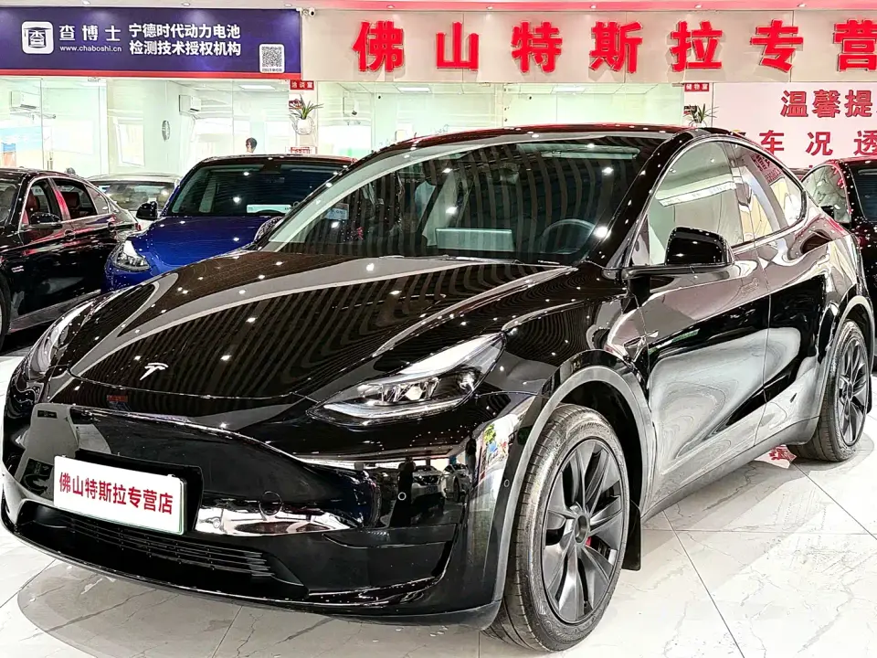 Tesla Model Y Rear-Wheel Drive Edition 2023