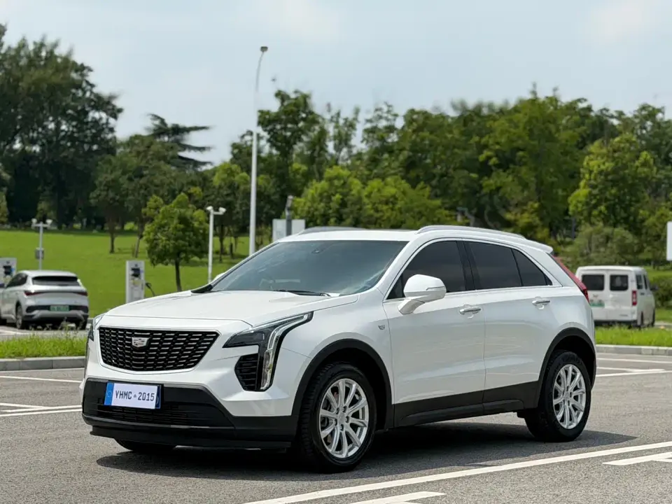 Cadillac XT4 28T FWD Technology Edition 2021