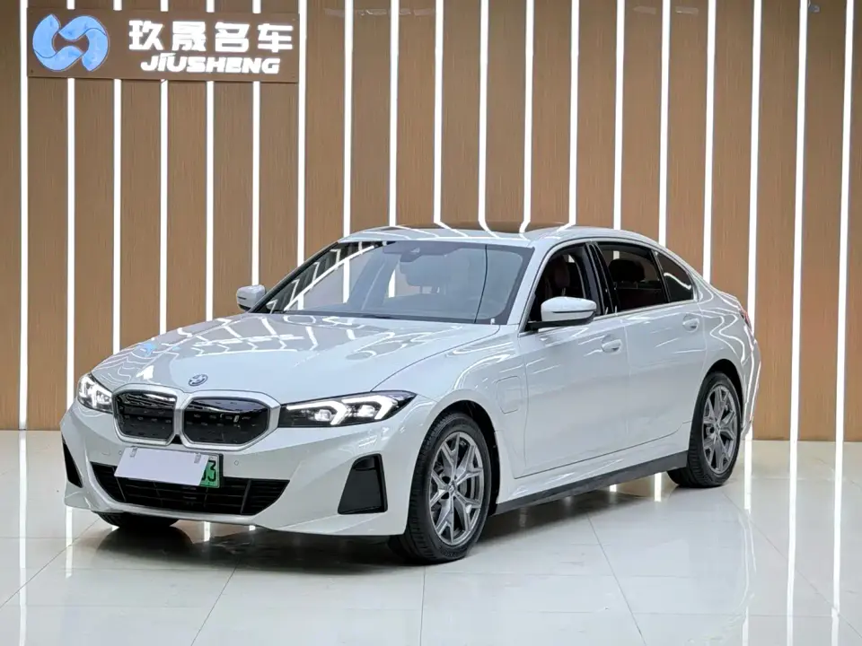 BMW i3 eDrive 35 L 2024