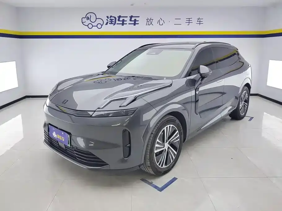 Lynk & Co 08 EM-P 120km Long Range Pro 2025