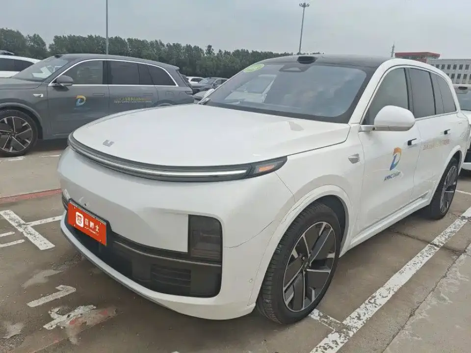Li Auto Li L8 Max Smart Renewal Edition 2025