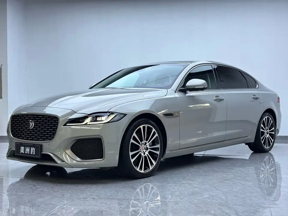 Jaguar XFL 2.0T P250 2WD Premium Luxury 2025