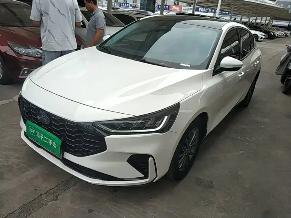 Ford Focus Sedan EcoBoost 180 Auto Speed Edition 2023