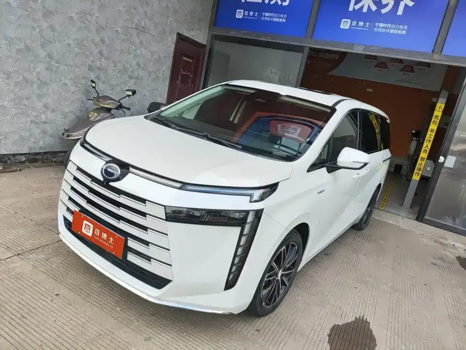 GAC Trumpchi E8 NEV Model 150km MAX 2024