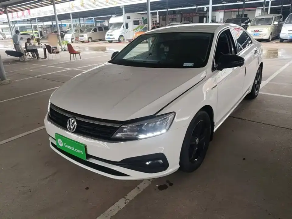 Volkswagen Lamando 230TSI DSG Fashion Edition 2022