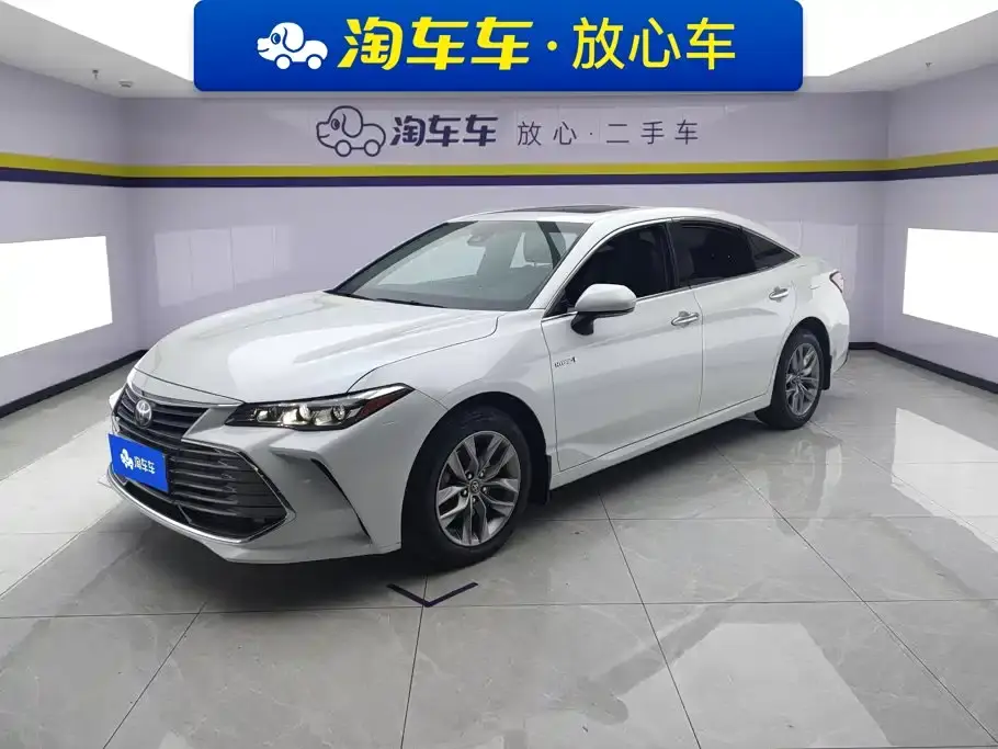 Toyota Avalon Hybrid 2.5L Luxury Edition China VI 2021