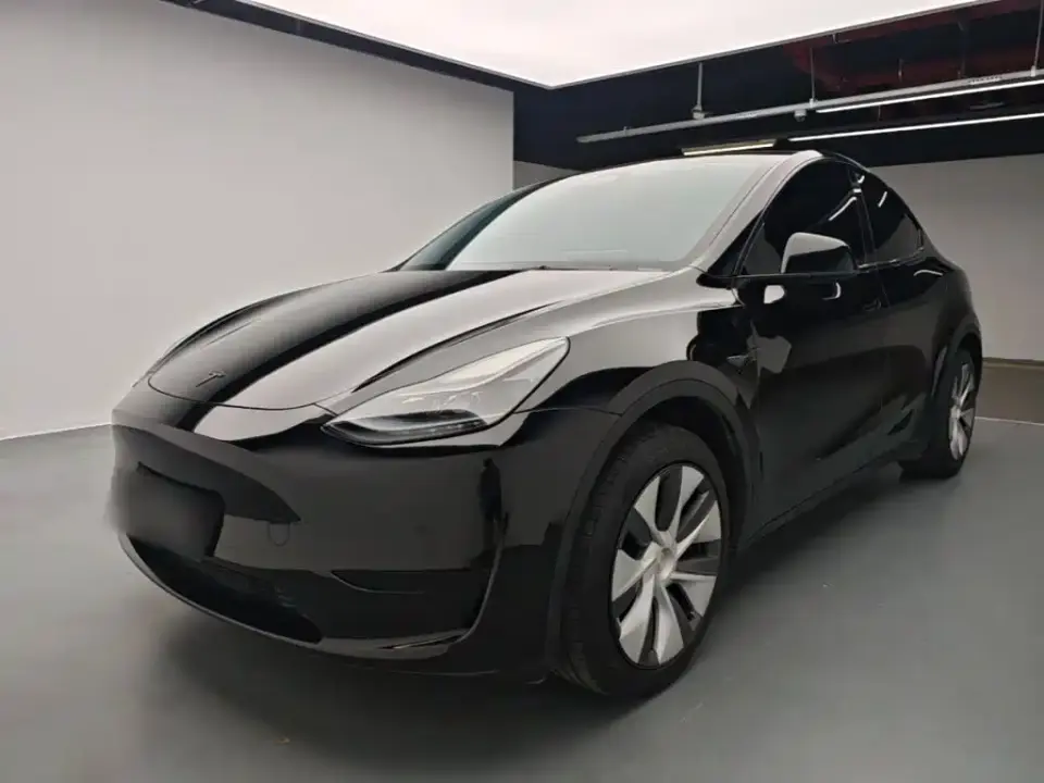 Tesla Model Y Rear-Wheel Drive Edition 2023