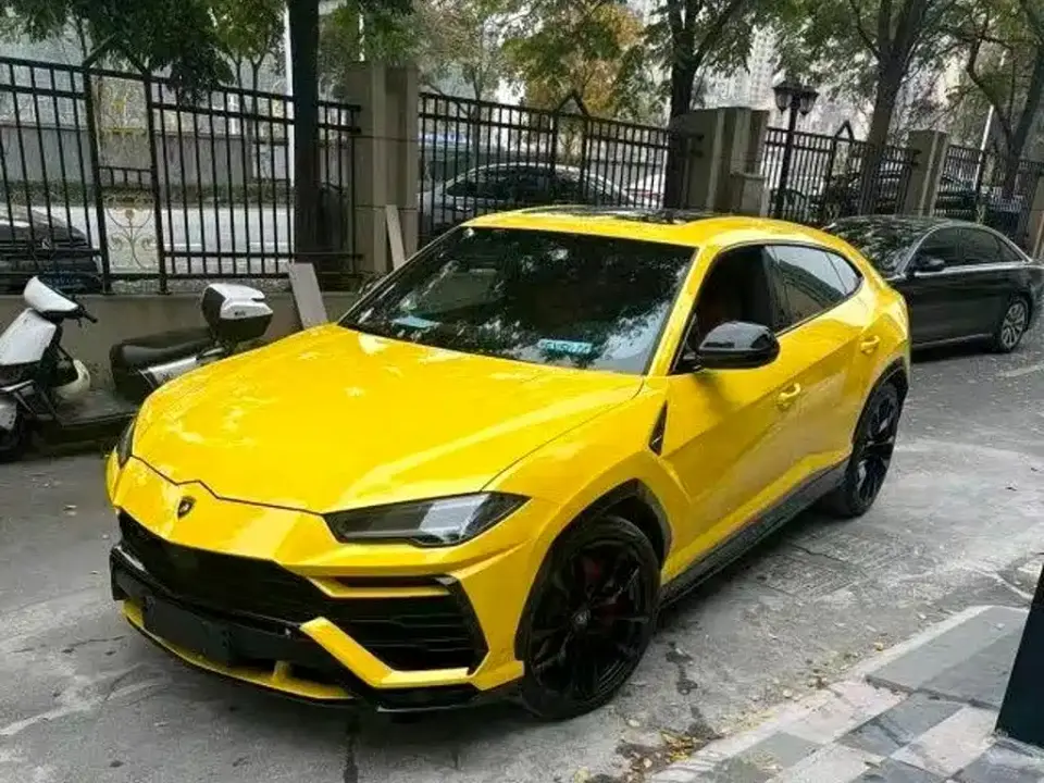 Lamborghini Urus 4.0T V8 2021