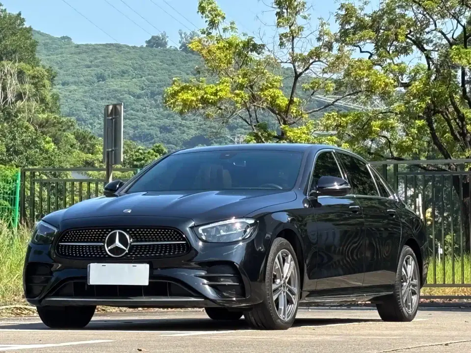 Mercedes-Benz E-Class Model Facelift II E 260 L Sport 2022