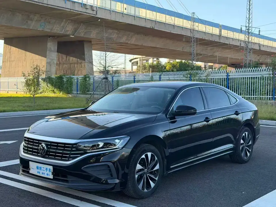 Volkswagen Passat Outstanding 280TSI Business Edition 2025