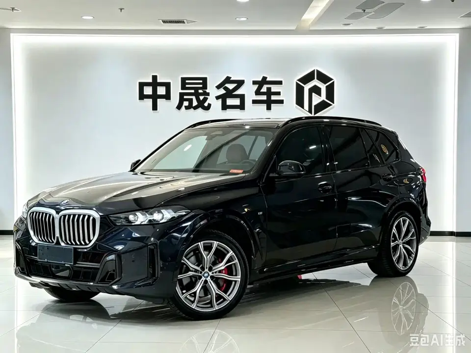 BMW X5 Model xDrive 30Li Exclusive M Sport Blackout Package 2025