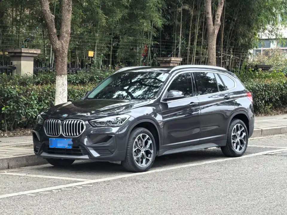 BMW X1 sDrive25Li Leading 2022