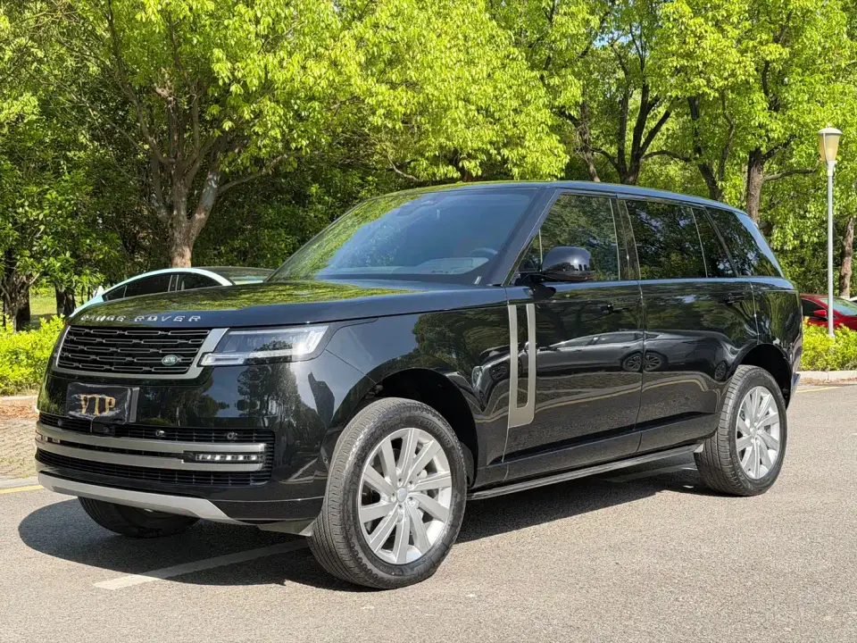 Land Rover Range Rover 3.0 L6 400PS Golden Age 7-Seater Long Wheelbase 2023