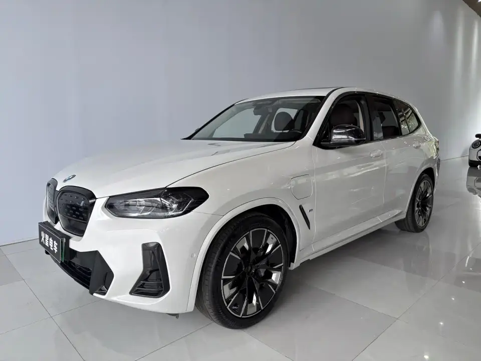 BMW iX3 Pioneer Type 2023