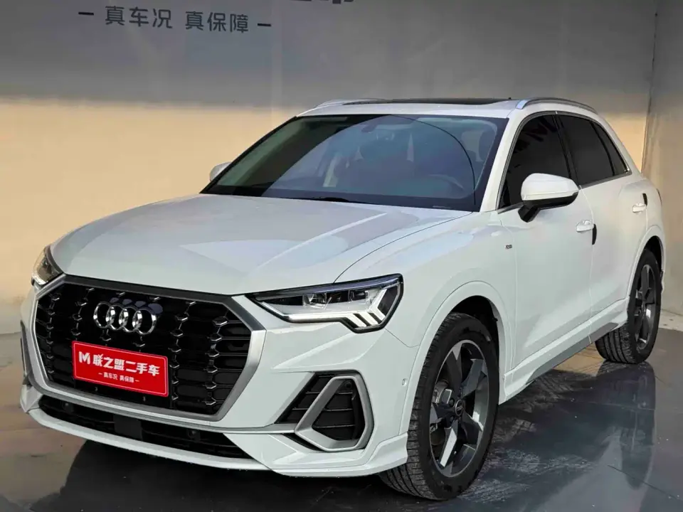 Audi Q3 35 TFSI Fashion Dynamic (1.4T) 2023