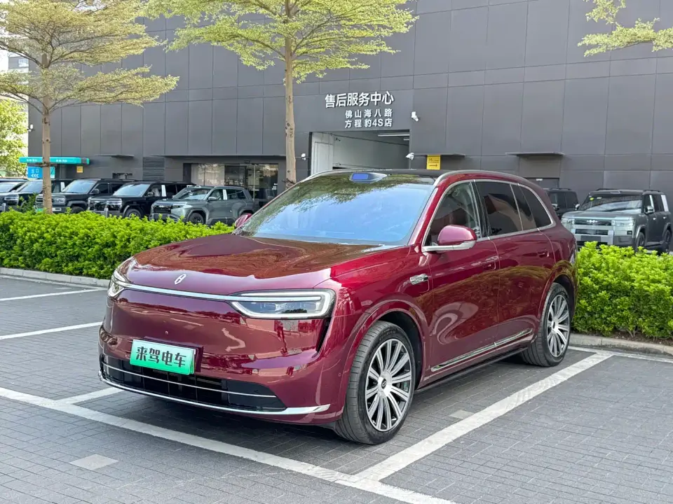 AITO Wenjie AITO M7 Extended Range Base Model 6-Seater 2025