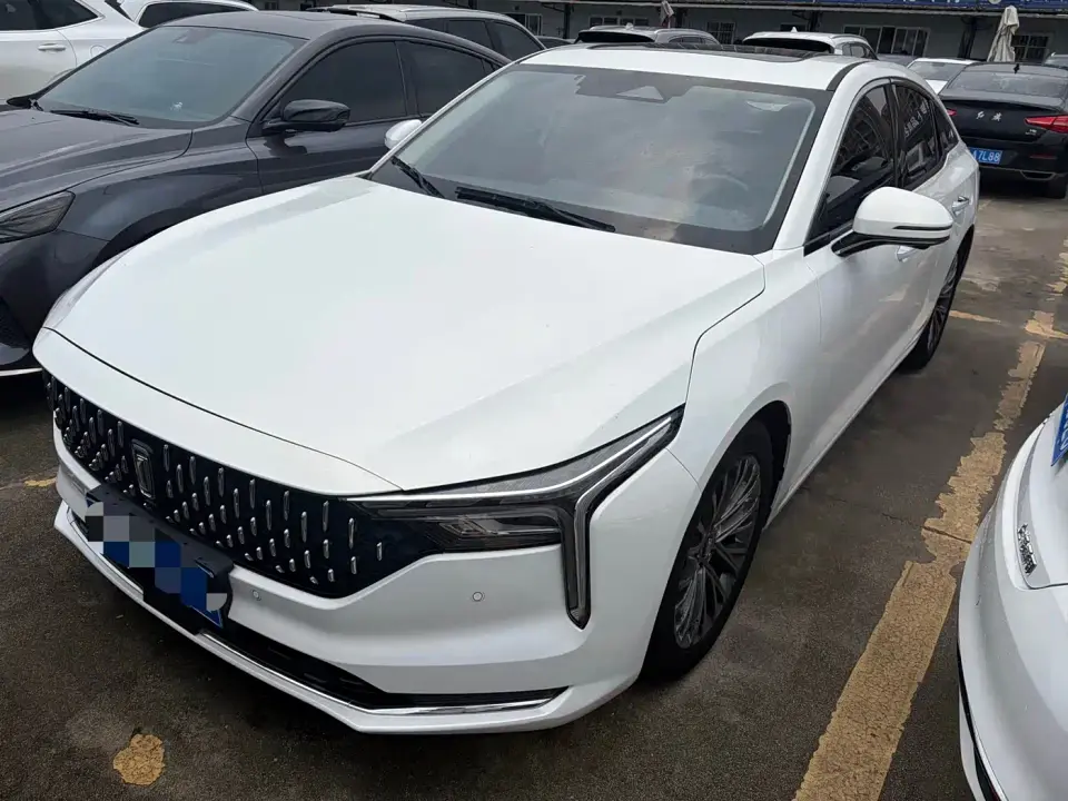 Besturn B70 1.5T Automatic Premium 2021