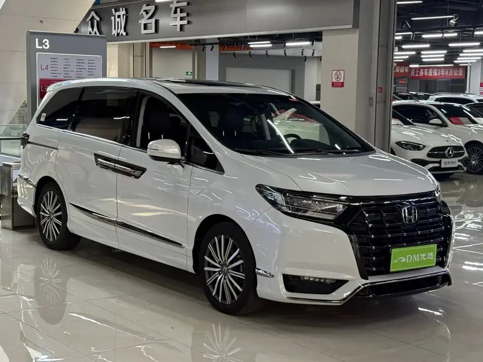 Honda Elysion 2.0L e:HEV Luxury 2022