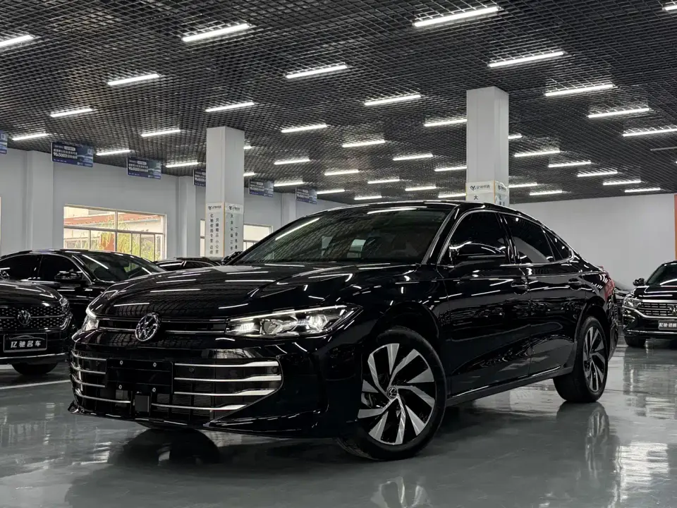Volkswagen Passat Pro 300TSI Dragon Glory Edition 2026