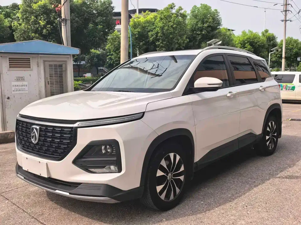 Baojun 530 1.5T CVT Prestige Connect 6-Seater 2019
