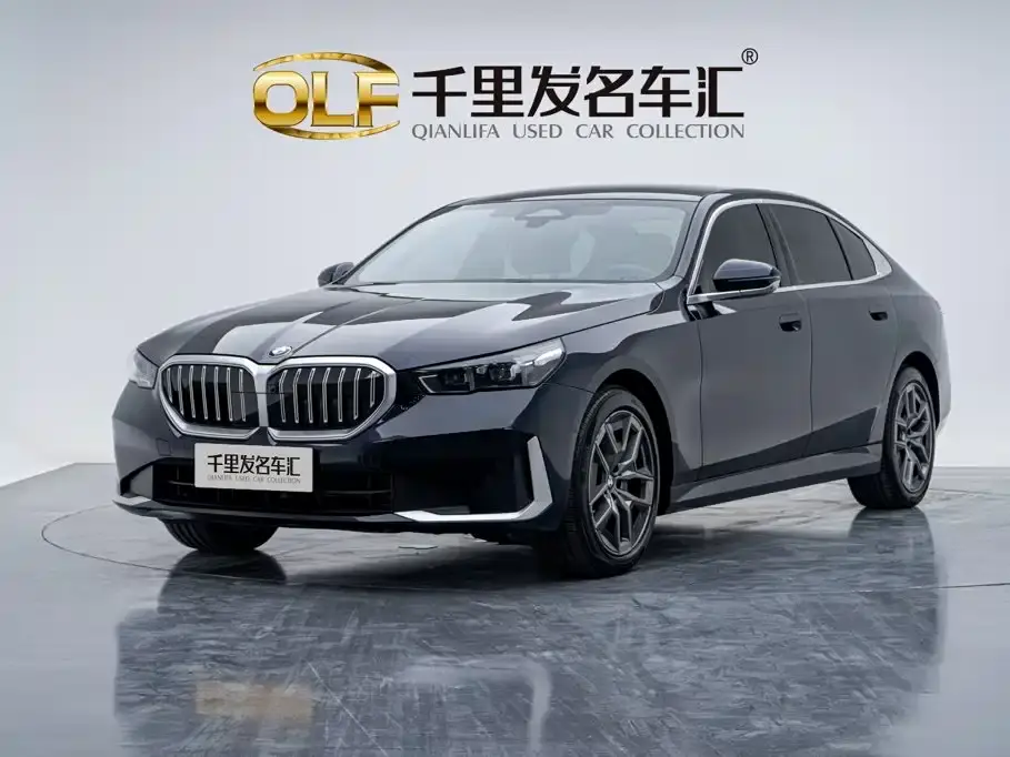 BMW 5 Series 530Li Leading Model Luxury Package 2024