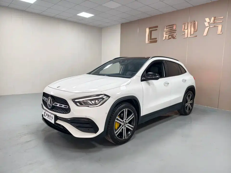 Mercedes-Benz GLA-Class GLA 200 4MATIC 2021