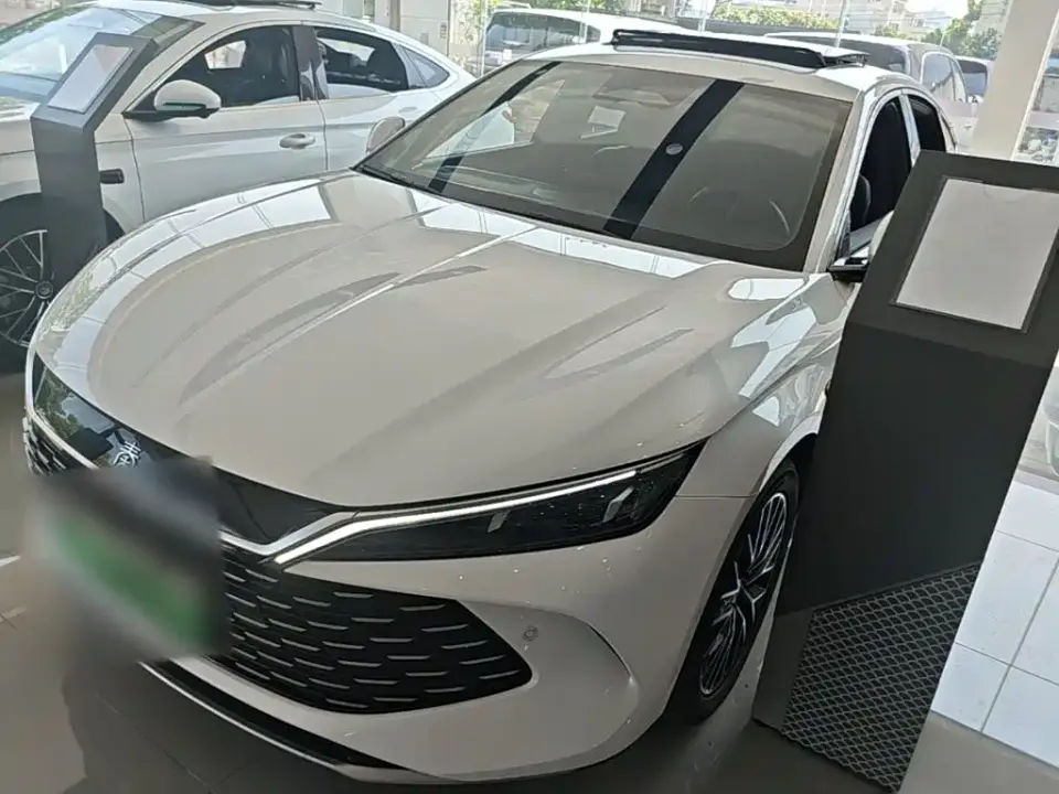 BYD Qin L DM-i Smart Drive Edition 120KM Excellence Type 2025