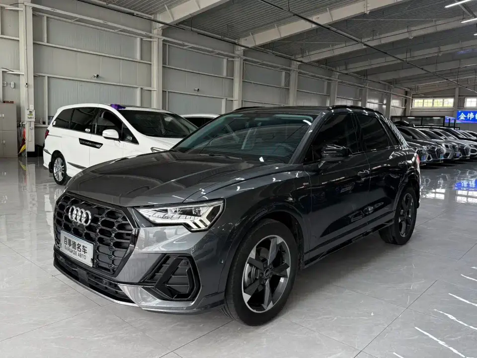 Audi Q3 35 TFSI Fashion Dynamic (1.4T) 2023