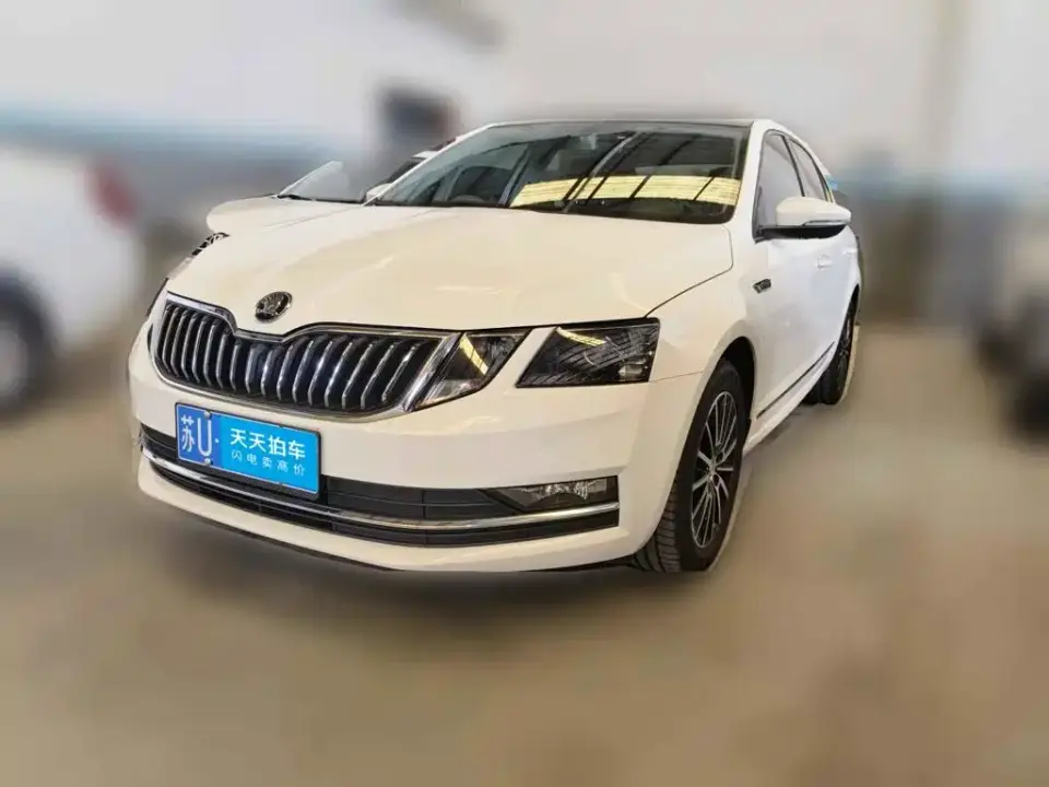Skoda Octavia 1.5L Automatic Smart Luxury China VI 2020