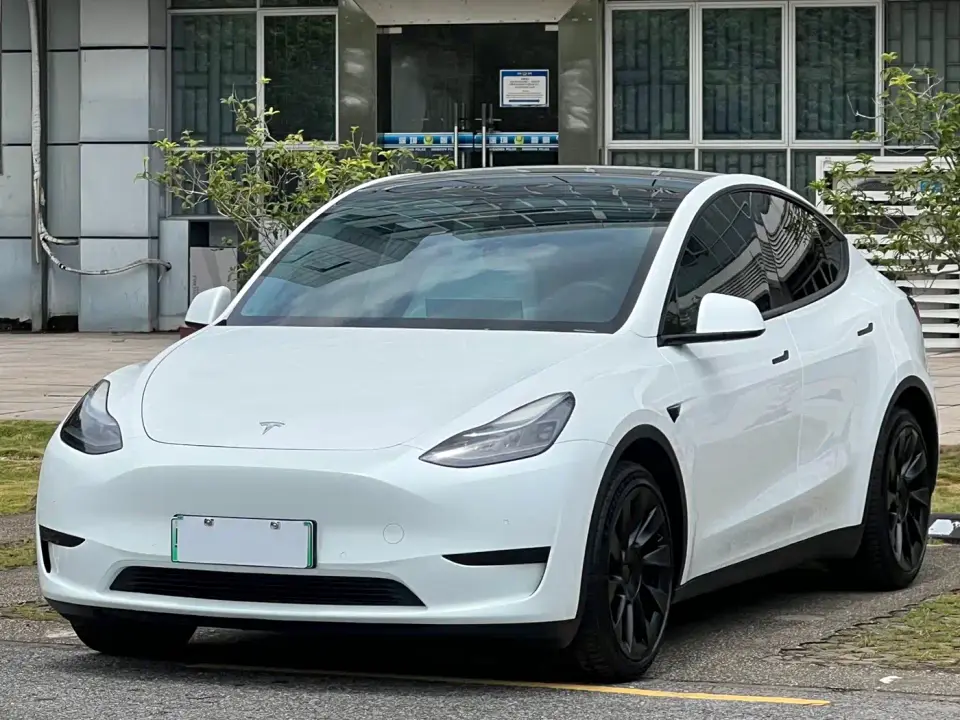 Tesla Model Y Facelift Rear-Wheel Drive Version 2023