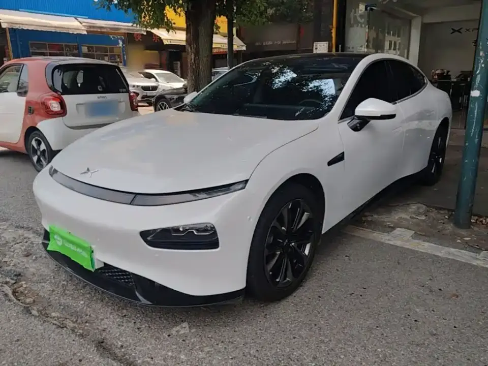 XPeng P7 Model 670E 2022