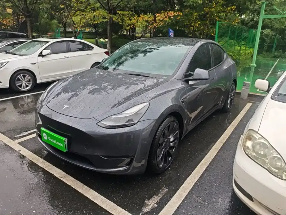 Tesla Model Y Long Range All-Wheel Drive Edition 2023